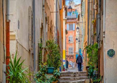 Provence: Altstadtgasse in Marseille