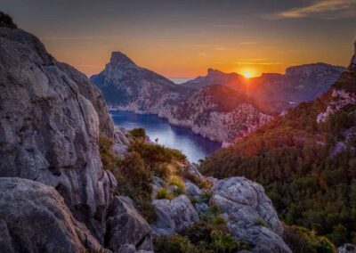 Mallorca: Sonnenaufgang mit Ziege Cap de Formentor